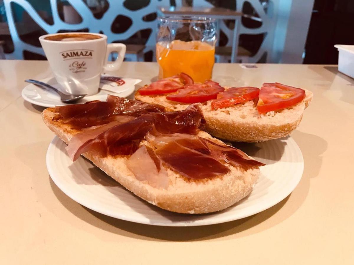 Novo Apartahotel & Restaurante ラス・カベサス・デ・サン・ファン エクステリア 写真